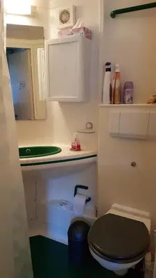 Salle de bains dans l'établissement COTTAGE - Lac du Causse