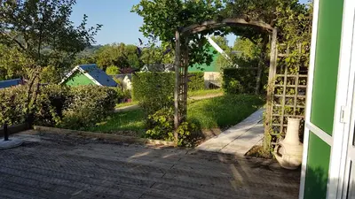 Jardin de l'établissement COTTAGE - Lac du Causse