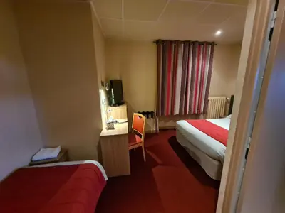Un ou plusieurs lits dans un hébergement de l'établissement HOSTELLERIE du CANTAL
