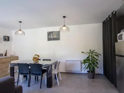 Plan de l'établissement Maison indépendante avec Wi-Fi et parking à Auriac-du-Périgord - FR-1-616-202