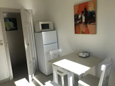 Cuisine ou kitchenette dans l'établissement Appartement Marion en coeur de ville 2 à 4 personnes