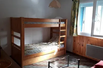 Plan de l'établissement appartement 6 personnes au coeur de super besse