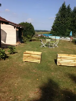 Activités en soirée proposées aux clients de l'établissement Le gîte du mas avec piscine