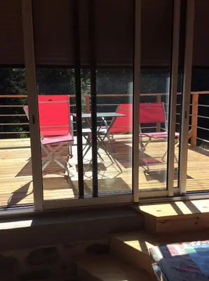 Balcon ou terrasse dans l'établissement LE DOMAINE DE LA LOUVE BLANCHE