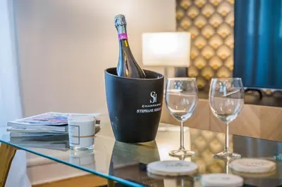 Boissons dans l'établissement Le Contemporain - 1 Chambre