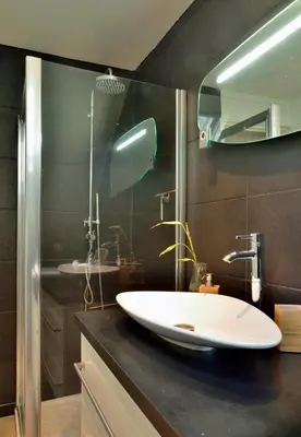 Salle de bains dans l'établissement Échoppe Briviste - 1 Chambre