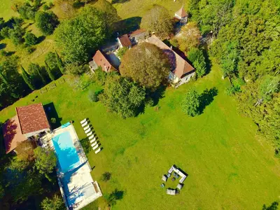 Jardin de l'établissement Gîtes Sibémol