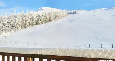 L'établissement SUPER-BESSE Charmant T2 avec Piscine chauffée & Parking couvert en hiver