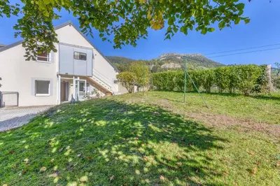 Vue générale sur la montagne ou vue sur la montagne depuis l'appartement