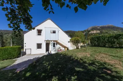 Vue générale sur la montagne ou vue sur la montagne depuis l'appartement