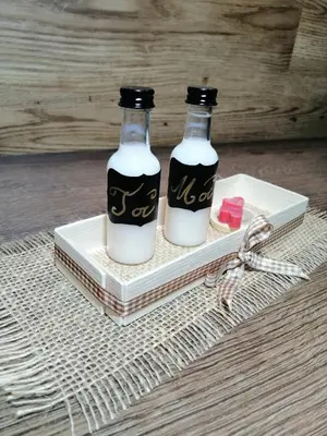 Boissons dans l'établissement LAPAUSEDEGOUT chambres climatisées terrasse table d'hôtes