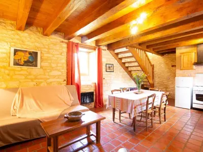 Cuisine ou kitchenette dans l'établissement Maison isolée près de Sarlat, idéale pour la détente en famille - FR-1-616-182