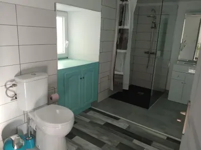 Salle de bains dans l'établissement Sur la Colline