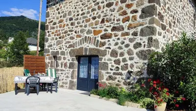 Vue générale sur la montagne ou vue sur la montagne depuis l'appartement