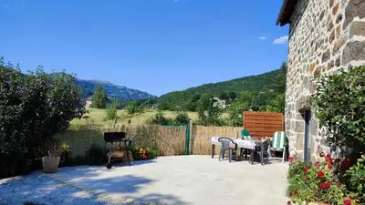 Vue générale sur la montagne ou vue sur la montagne depuis l'appartement