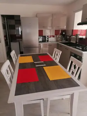 Cuisine ou kitchenette dans l'établissement La basse-cour