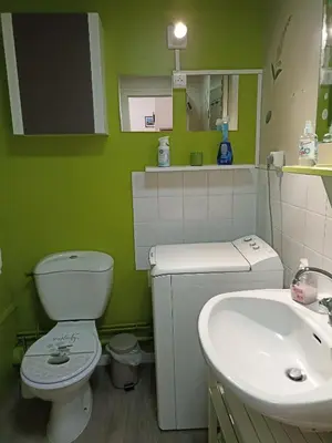 Salle de bains dans l'établissement LA VOLIERE des PICS