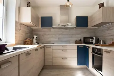Cuisine ou kitchenette dans l'établissement Villa neuve avec piscine 6 personnes en limousin