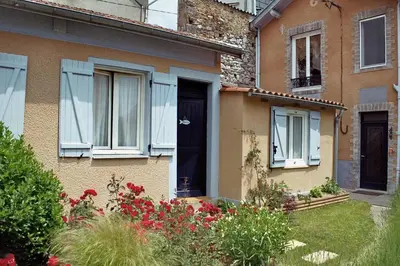 Jardin de l'établissement Chambre d'Hôtes - l'Ephémère