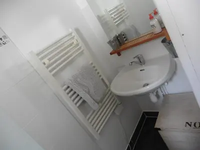 Salle de bains dans l'établissement Chambre d'Hôtes - l'Ephémère