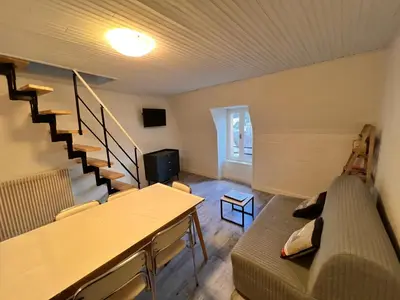 Télévision ou salle de divertissement dans l'établissement Appartement Duplex avec Wifi proche du centre
