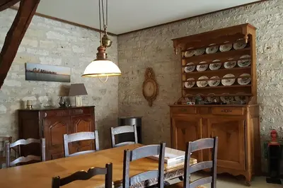 Plan de l'établissement Maison du XVème au cœur du village médiéval