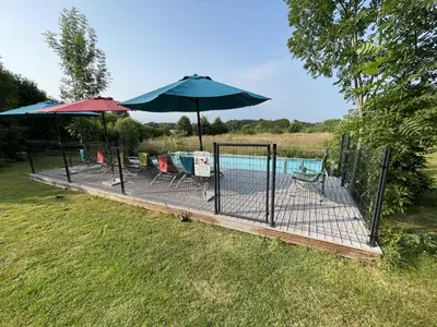 Piscine de l'établissement Dordogne et Corrèze vacances - Gites ou située à proximité