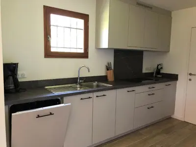 Cuisine ou kitchenette dans l'établissement Le Lac Bleu huis 17