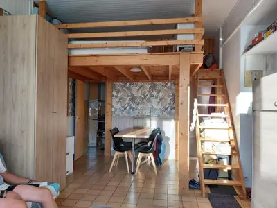 Coin salon dans l'établissement Studio 2 à 4 personnes avec garage privé