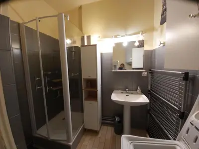 Salle de bains dans l'établissement Studio 2 à 4 personnes avec garage privé