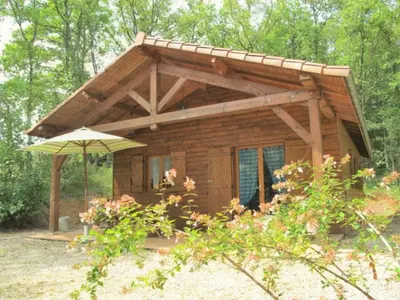 Jardin de l'établissement Holiday Home L'Aubépine by Interhome