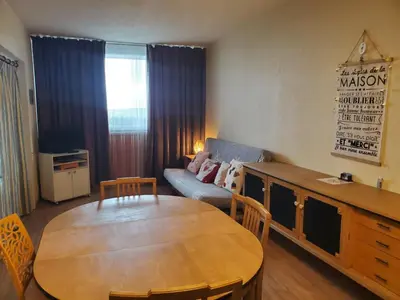Cuisine ou kitchenette dans l'établissement Bel appartement spacieux 44m² à SUPER BESSE pour 6 personnes