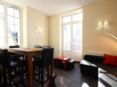 Coin salon dans l'établissement Charmant T2 Hyper Centre avec Balcon et WIFI - FR-1-608-225