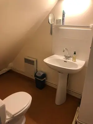 Salle de bains dans l'établissement Fleur d’Iris
