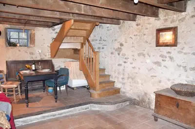Plan de l'établissement Maison charmante à Meyrignac-l'Église avec cheminée
