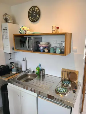 Cuisine ou kitchenette dans l'établissement Studio L'audrerie.