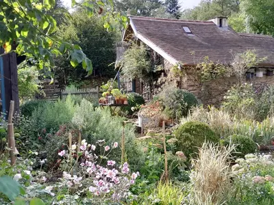 Jardin de l'établissement la maison de Royer