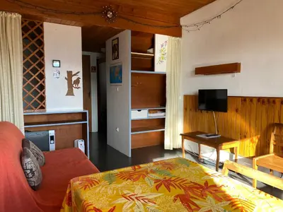 Cuisine ou kitchenette dans l'établissement Duplex Superbe Vue Montagne
