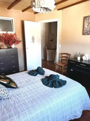 Un ou plusieurs lits dans un hébergement de l'établissement Le Passage du Faubourg, agréable T3 en duplex de 120m2