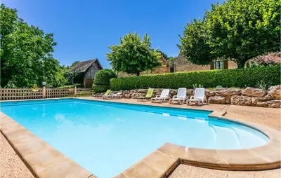 Piscine de l'établissement Pet Friendly Apartment ou située à proximité
