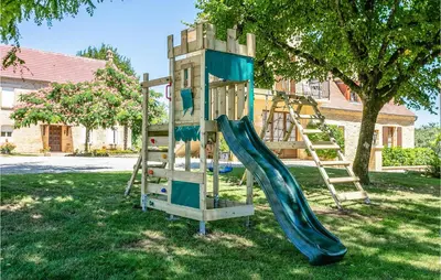 Aire de jeux pour enfants de l'établissement Pet Friendly Apartment