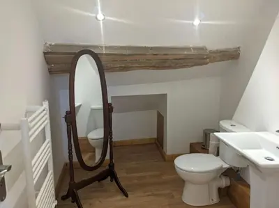 Salle de bains dans l'établissement Trois Mousquetaires Gîte