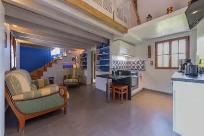 Cuisine ou kitchenette dans l'établissement Gîte La Bergerie