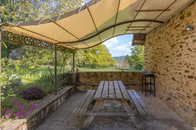 Jardin de l'établissement Gîte La Bergerie