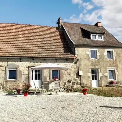 Maison conviviale à Bagnols avec terrasse et jardin