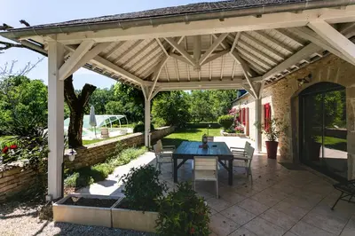 Jardin de l'établissement Les Oiseaux de Passage