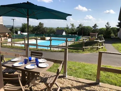 Piscine de l'établissement Le chalet de 