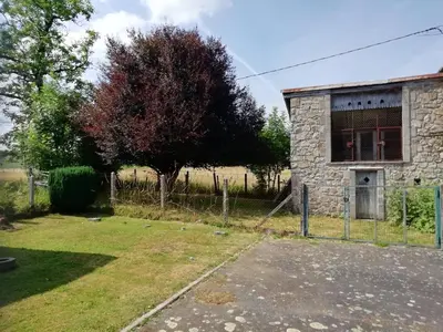 Jardin de l'établissement Le Pamparou, coquette maison au calme