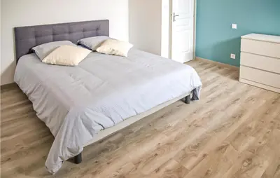 Un ou plusieurs lits dans un hébergement de l'établissement Gorgeous Home In Ussel With Wifi