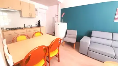 Cuisine ou kitchenette dans l'établissement L'Hermitage - Piscine et Bien-être